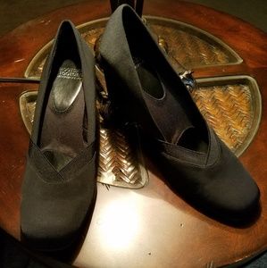 Comfy Mootsie Tootsie black stretch shoes